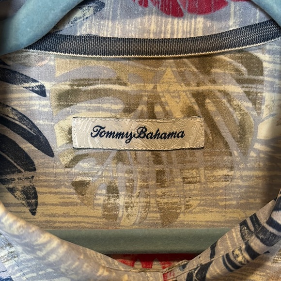 Tommy Bahama NWT Tropical Silk Casual Button Down Shirt - Picture 2 of 11